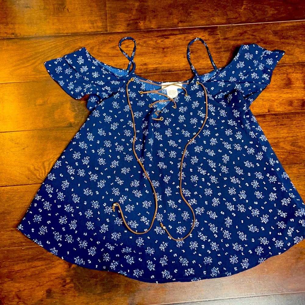 Crop sleeve New blue flower flowy top